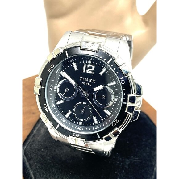 Timex Men's Watch TW2U70400 Quartz Black Dial Silver Tone Stainless Steel 45mm - Picture 1 of 14